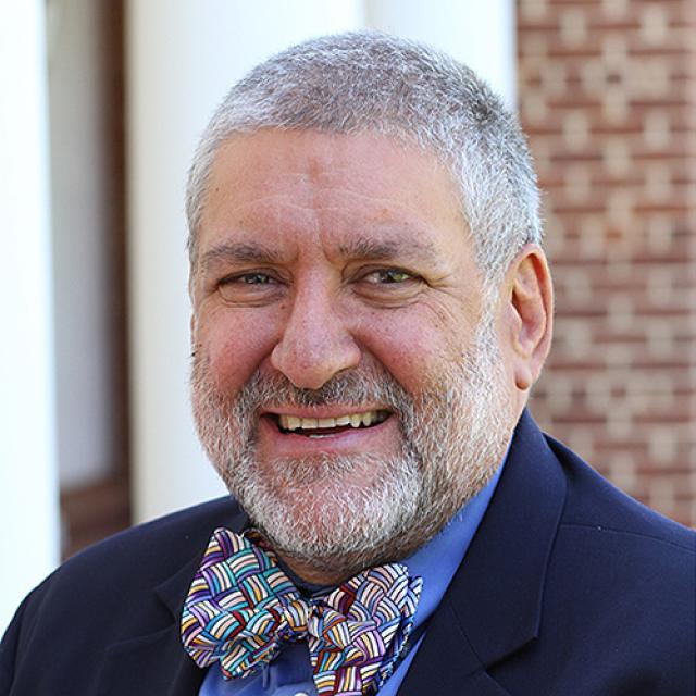 Elliott Weiss faculty headshot