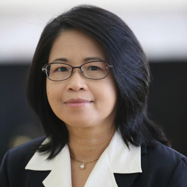 Veronica Warnock faculty headshot